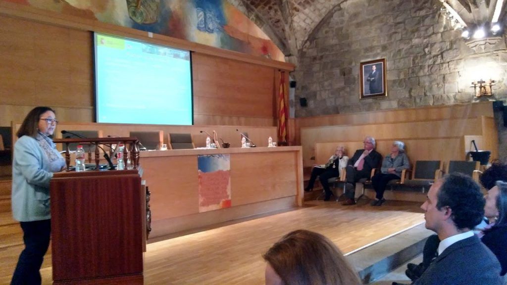 Reial Academia de Farmacia. Sesión de Productos Sanitarios a cargo de Carmen Abad (AEMPS). 